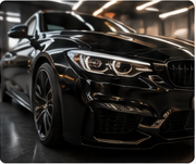Czarne auto po detailingu